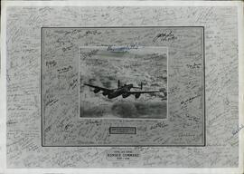 "Barnis Wallis y pilotos"