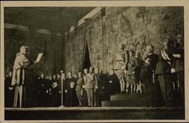 Acto público con Franco. "El día del caudillo de 1938. El Excmo. Sr. Arzobispo de Burgos lee ante S.E. el mensaje de la iglesia española"