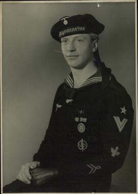 "Marino de la Marina de guerra"