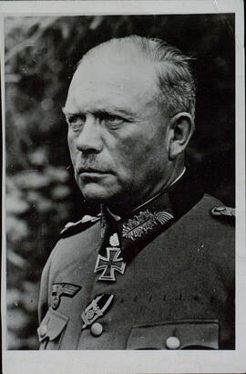 Scherl: "El Reichsführer de las SS Himmler, comandante del Ejército de la Patria. Coronel General Guderian en el nombramiento del Estado Mayor". 21 julio 1944