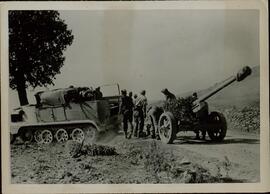 Pieza de artillería en la Campaña de Croacia, 14 de octubre de 1943.