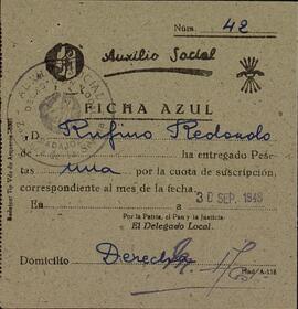 Ficha Azul de auxilio social de Don Rufino Redondo de pago de 1 peseta por cuota de suscripción del mes de septiembre de 1948.