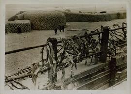 Scherl Bilderdienst: "Construcción de tanques en el mar". 11 abril 1944