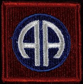 Gavin, James (General). Insignias de la "82D Airbone Division"