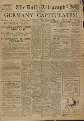 "The Daily Telegraph", 8 de Mayo de 1945, "¡Alemania Capitula!".
