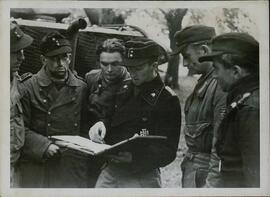PK-Transocean Europapress: "Lucha en Aquisgrán". 27 octubre 1944