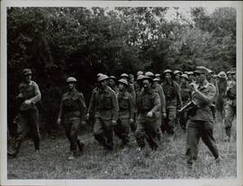 SS-PK Kriegsberichter Schulz: "A causa de la batalla con gran despliegue de material bélico II". Julio 1944
