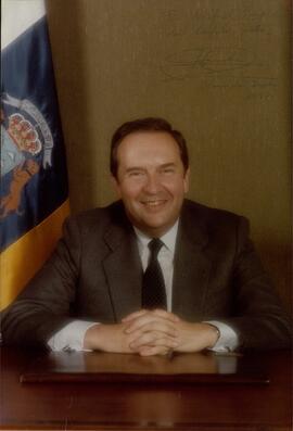 Saavedra Acevedo, Jerónimo (1936). Presidente del Gobierno de Canarias (1983-1987), Ministro de Administraciones Públicas (1993-1995), Ministro de Educación y Ciencia de España (1995-1996).