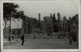 Postal de Berlín con edificios en ruinas. 9 octubre 1946