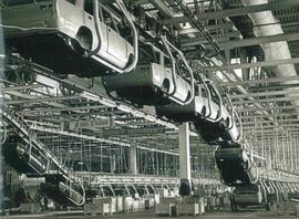 Línea de Montaje en una Planta Automotriz de Volzhsky, Volgogrado, c. 1970