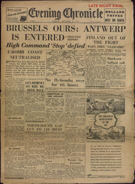 "Evening Chronicle", 4 de Septiembre de 1944, "Bruselas es Nuestra: Entramos en Amberes".
