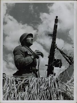 SS- Kriegsberichter Mielke: "La batalla en el oeste". Junio 1944