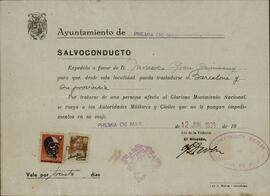 Ayuntamiento de Premiá del Mar: Salvoconducto a favor de Mercedes Grau Caimany. 1939