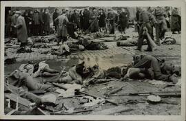 Associated Press Photo / Keystone: "Escena de una calle belga tras el ataque aéreo nazi" / "El rey Leopoldo rinde homenaje al intendente Max". 10 noviembre 1939