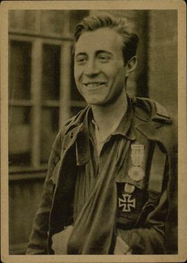 Conjunto de 3 tarjetas postales alemanas traducidas al español con discursos de Hitler, con imágenes del frente y dos soldados. 23 de abril de 1942.